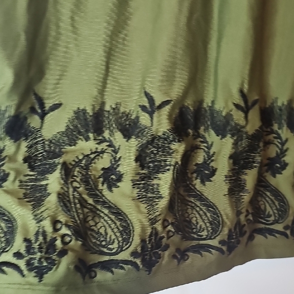 Cupio Olive Top with Black Embroidery - Picture 6 of 11